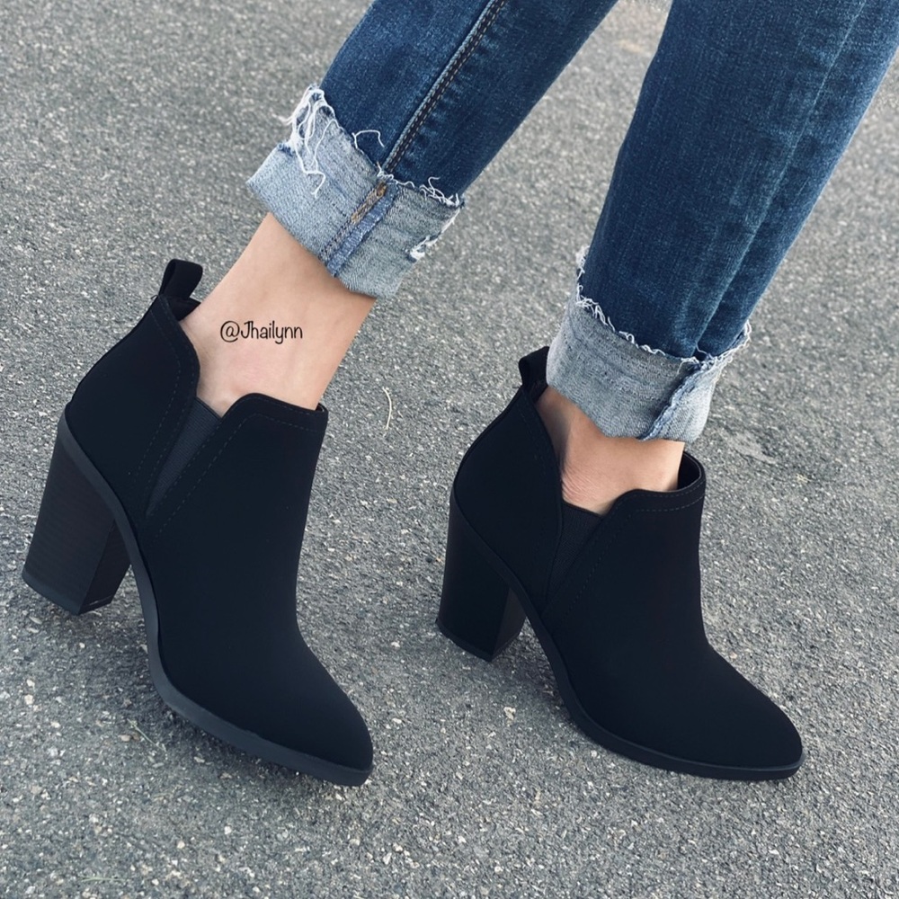 Black chunky heel bootie - Picture 5 of 6